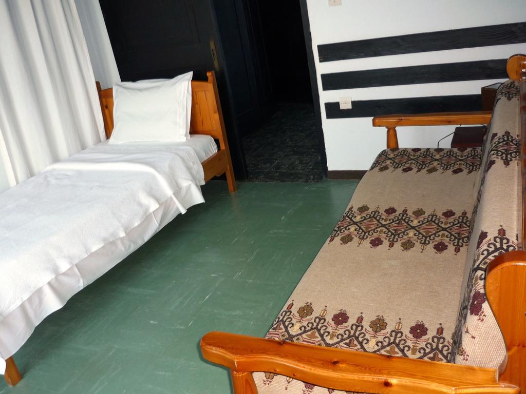 Hotel Votsala Khorevtón Phòng bức ảnh